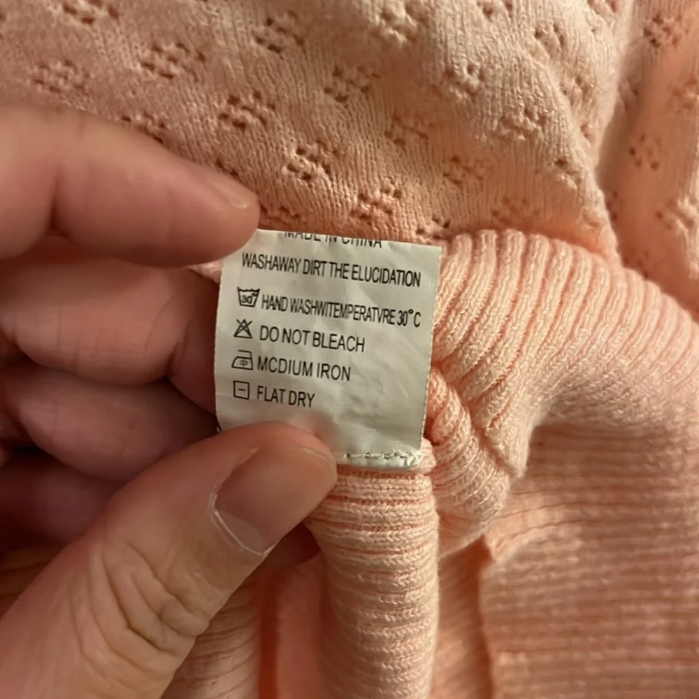 Forever 21 Pink Short Sleeve Flower Button Cardigan S - Picture 9 of 9